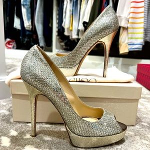 Size 39 1/2 Jimmy Choo Crown pump in champagne glitter